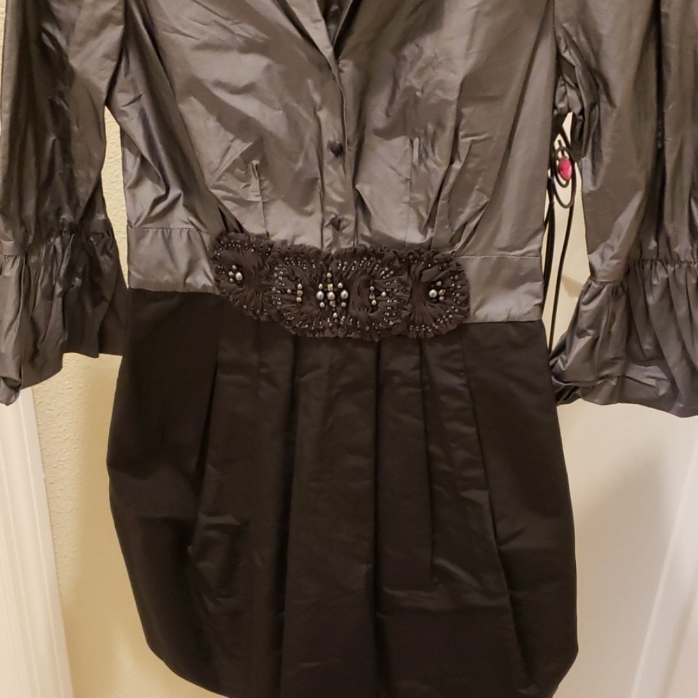 BCBGmaxazria Gray and Black Dress sz 4 - Picture 5 of 6